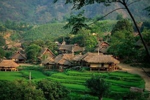 Maison d'hote chez habitant dans Le village Lac à Mai Chau