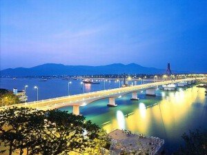 Le pont Song Han Quang Nam