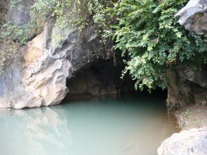 La grotte Tham Tet Tong