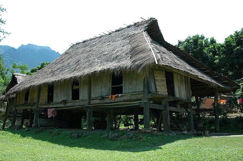 Muong people Houses. Paw'don Village. Village don