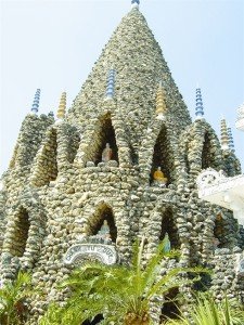 La pagode de Tu Vân ou pagode Coquille, dans la ville de Cam Ranh