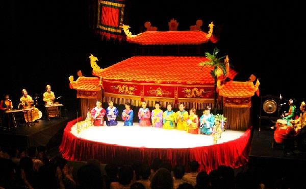 Le théâtre des marionnettes sur l’eau Thang Long