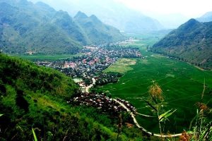 Voyage Mai Chau à Hoa Binh