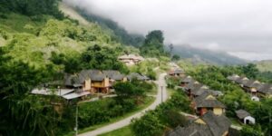 Voyager avec Guide francophone au Vietnam Découvrir Son La
