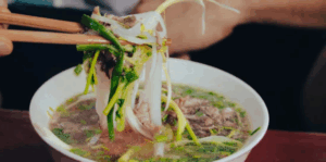 Choisissez un bol de Phở pour pour un dîner léger